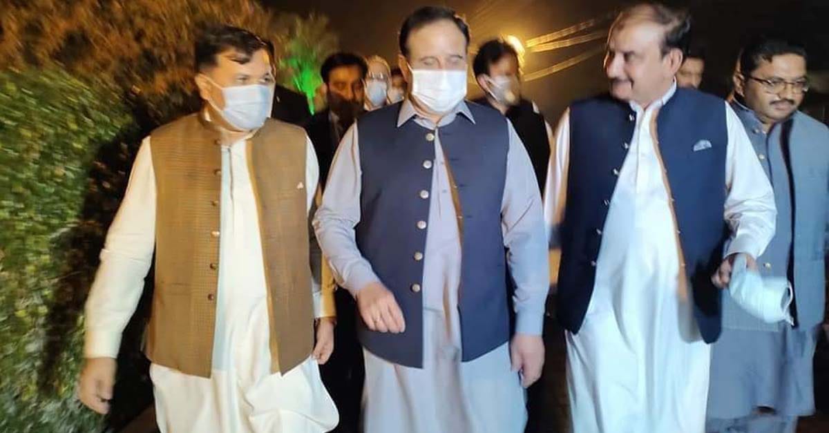 ضلعی تحریک انصاف چنیوٹ میاں شوکت علی تھیم ایڈووکیٹ کی وزیراعلی پنجاب عثمان بزدادسے سے ملاقات