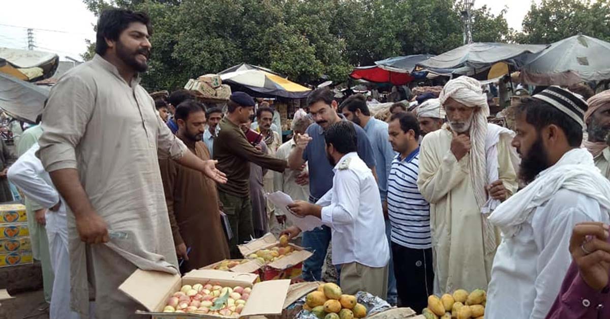 چنیوٹ: ضلعی انتظامیہ کی جانب سے منڈیوں کی مانیٹرنگ اور پرائس چیکنگ جاری