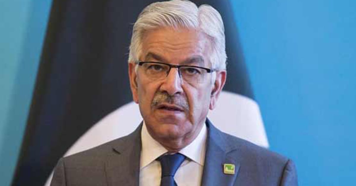 مولانا فضل الرحمان کا آزادی مارچ،ذاتی مقاصد کیلئے مذہبی کارڈ استعمال کرنا درست نہیں،خواجہ آصف