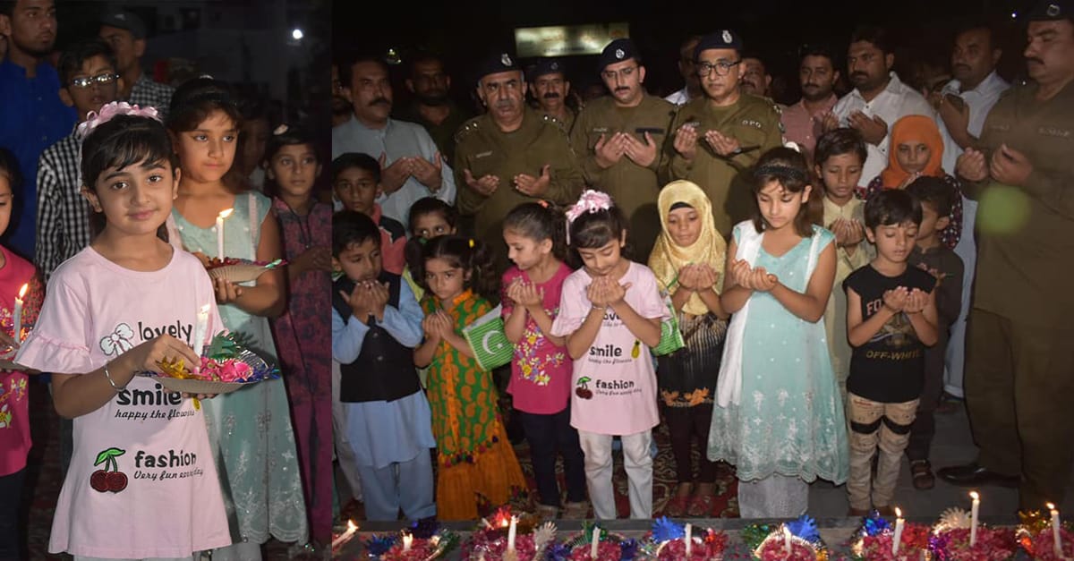 چنیوٹ:یومِ شہدائے پولیس کے موقع پر ڈی پی او آفس چنیوٹ میں یادگار شہداء پر پولیس کے چاک و چوبند دستے کی سلامی