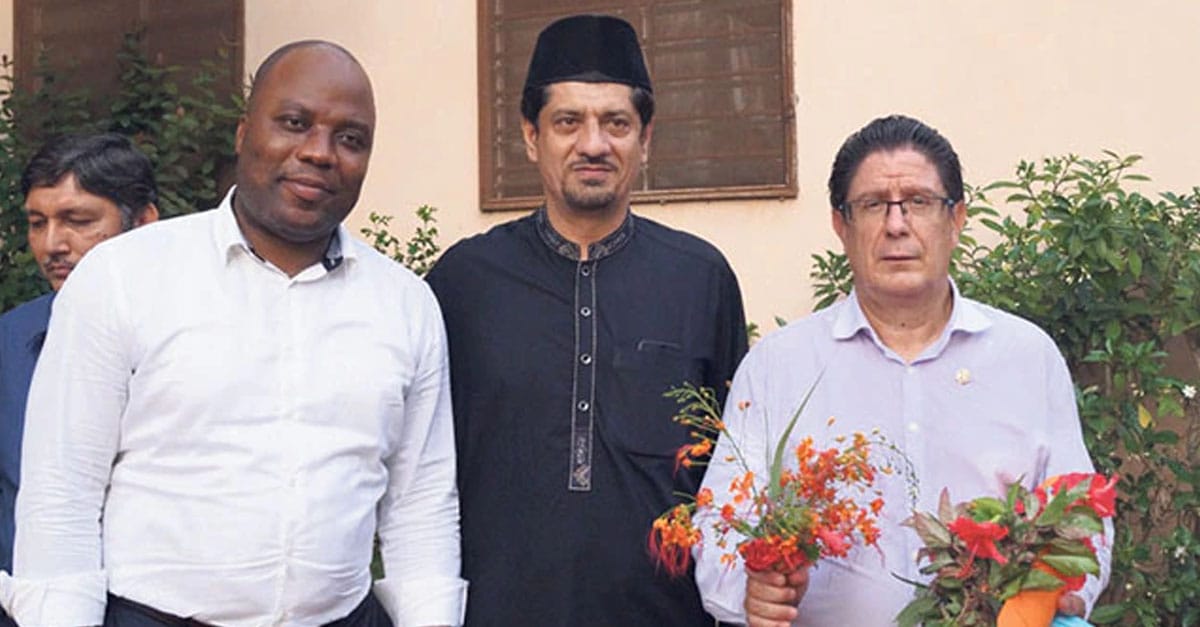 جماعت احمدیہ کی طرف سےبینن میں قائم یتیم خانہ میں فرانسیسی سفیرکی آمد