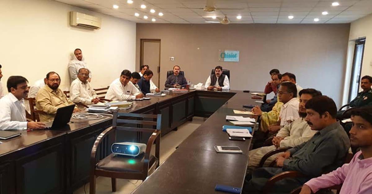 ضلع چنیوٹ میں تاحال سیلابی صورتحال نہ ہے،سیلابی صورتحال سے نمٹنے کے لیے انتظامات مکمل ہیں، ڈپٹی کمشنر