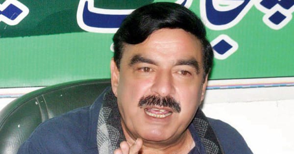 عاطف میاں کو ہٹانے میں میرا اور وزیر مذہبی امور کا دخل ہے،خواہش تھی جمعہ سے پہلے یہ ہوجائے، شیخ رشید